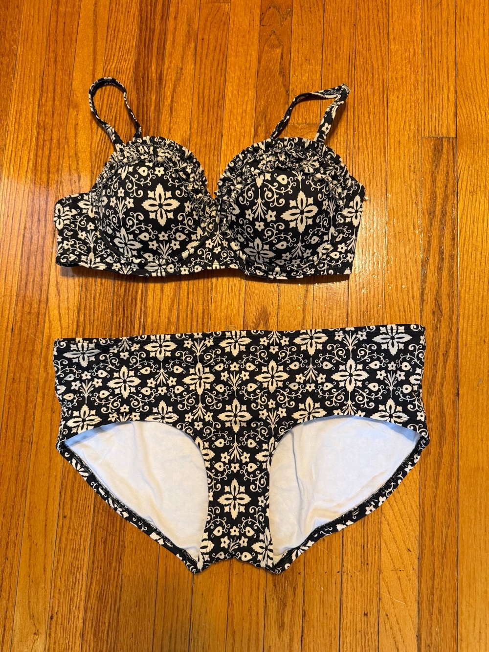 Boden - Black and White Bikini Set. Bottoms - sz 8, Top - sz 36B.